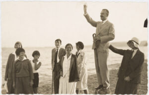 Thomas Mann und seine Familie am Strand (© Thomas-Mann-Archiv/ETH-Bibliothek Zürich)